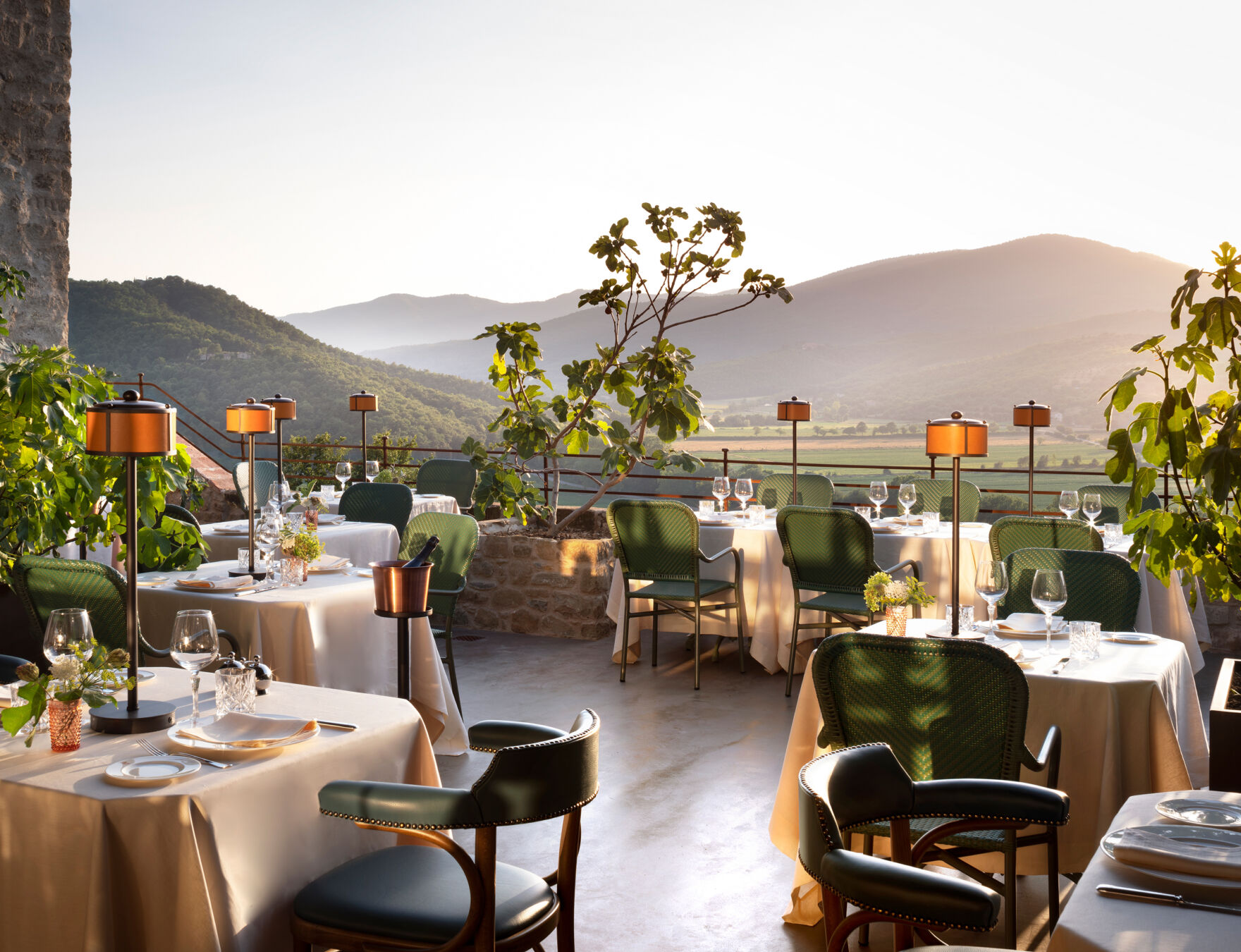 01 image text overlay 1 ristorante castello desktop