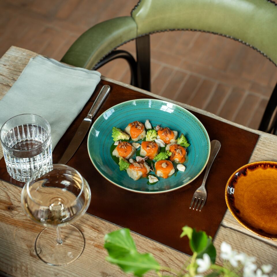 03 image double slide eat 2