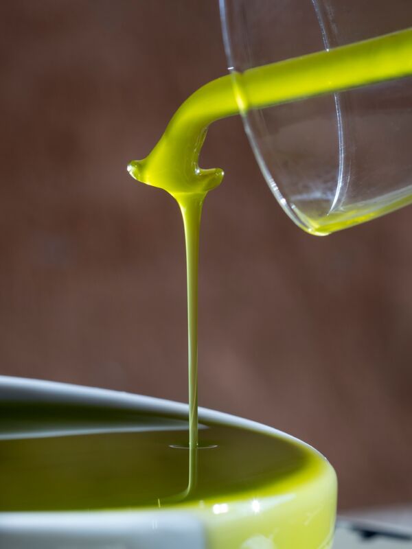 04 parallax media small olive