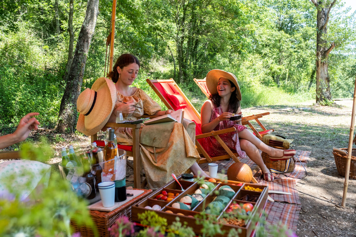 05 gallery houses stay longer march