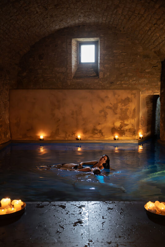 06 gallery within rev