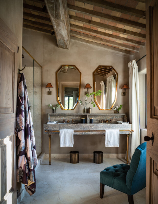 08 gallery houses stay longer march