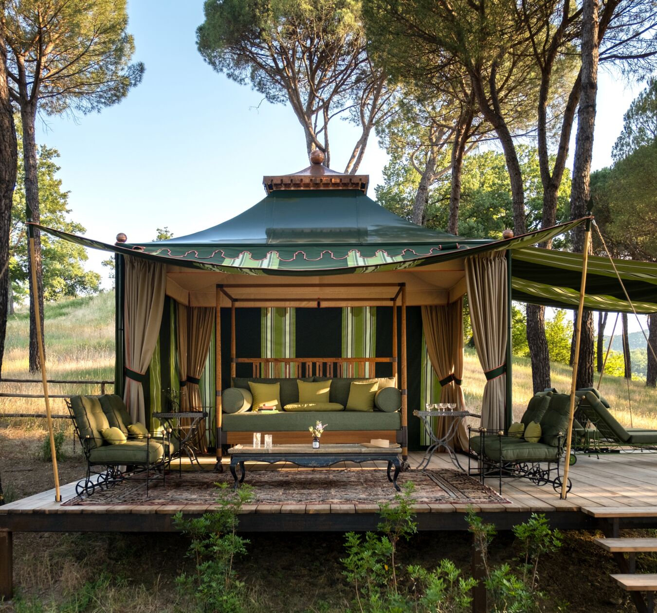 08 image text big tent desktop