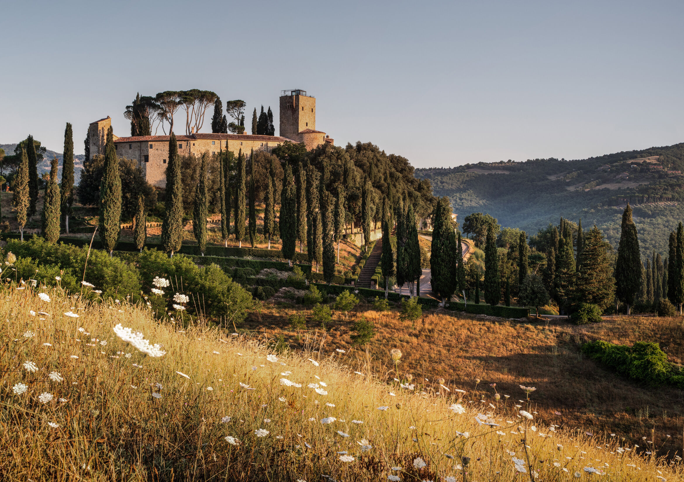 11 image media full castle desktop