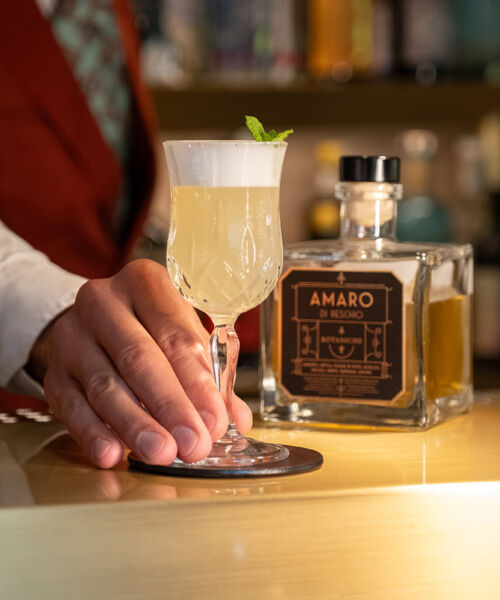 12 parallax square small desktop palm court