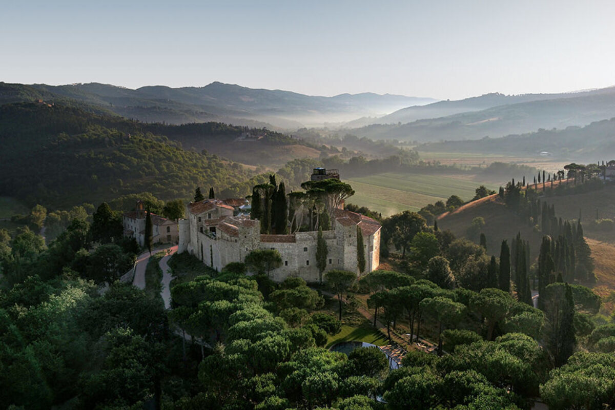 An italian romcom single